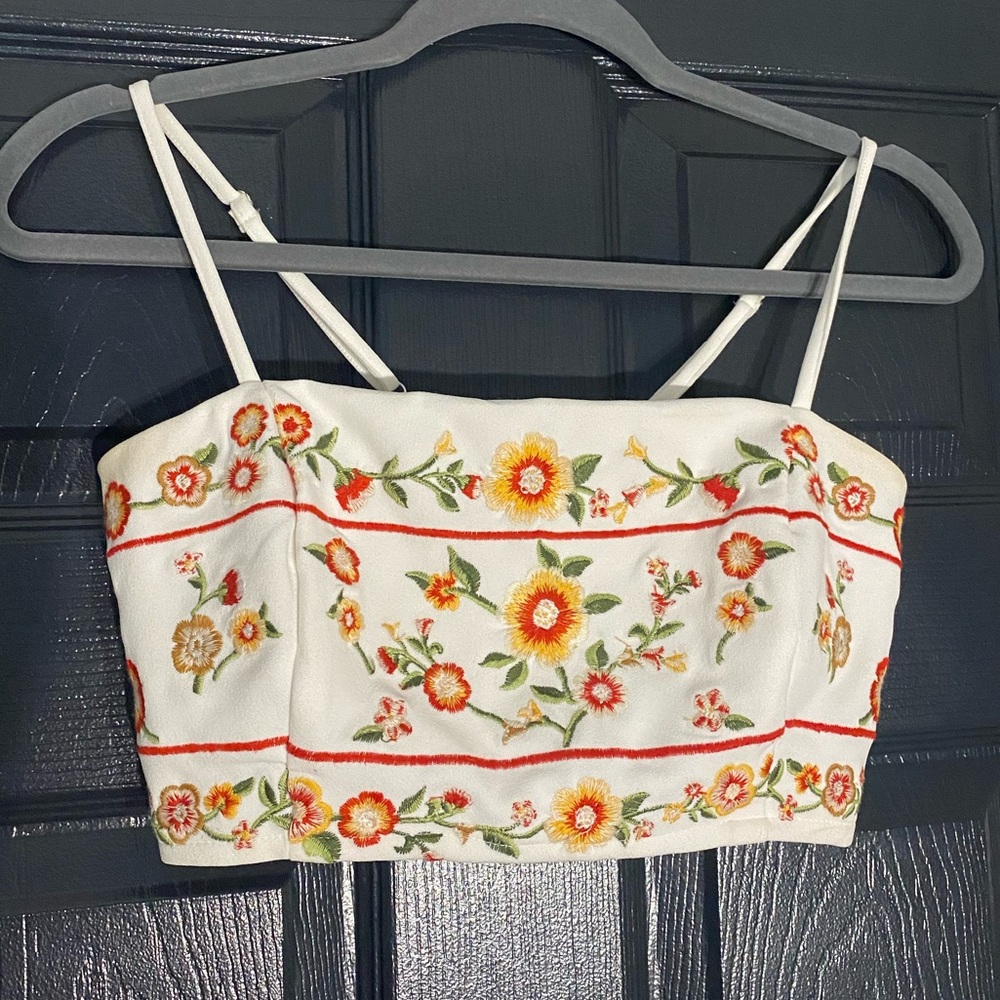 Forever 21 White Floral Embroidered Crop Top